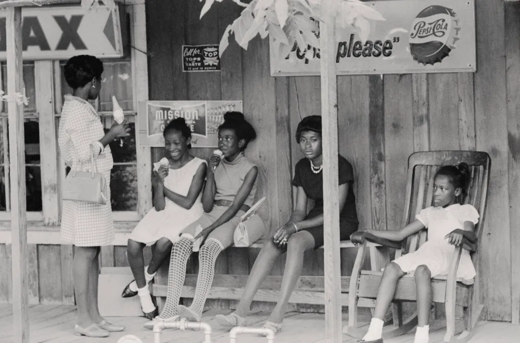 A Show at the National Gallery Highlights the Role of Photography in the Black Arts Movement