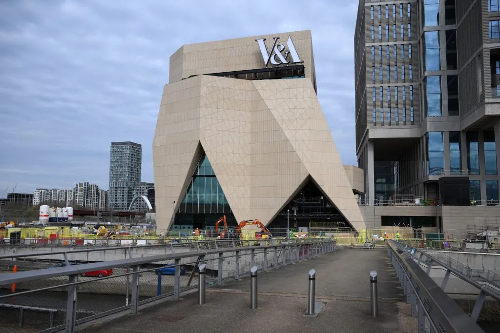 V&A East Opens with Gen Z in Mind, Calls for US Museums to Return Nazi-Looted Artworks Grow Louder, Sotheby’s Selling Manny Davidson Collection: Morning Links for November 5, 2025.