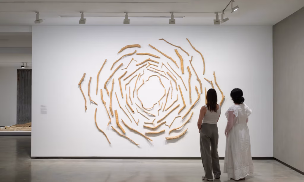 How ‘archaeological ceramicist’ Yasmin Smith has forever changed the way I look at flint – The Art Newspaper