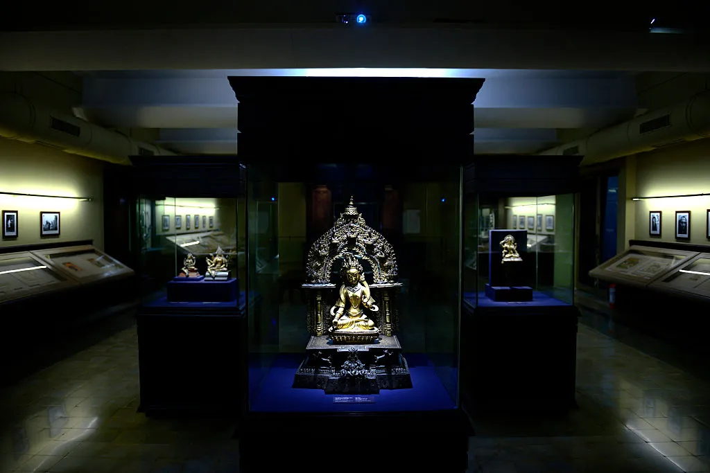 Rothschild’s ‘Mini-Louvre’ at Center of Family Feud, British Museum on ‘Decolonization’ Mission, and More: Morning Links for December 18, 2025