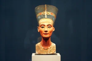 Egyptian Archaeologist Vows to Bring Bust of Nefertiti Back from Germany