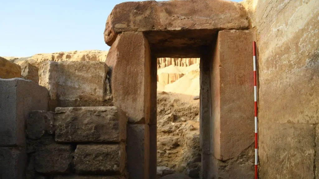 Newly Unearthed Solar Temple in Egypt Reveals One of the Earliest Public Religious Calendars