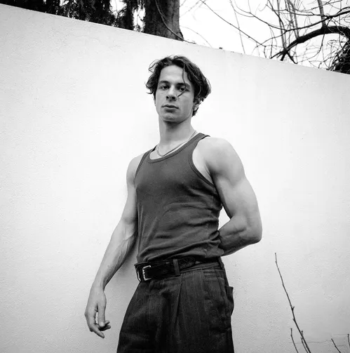 Painter Emil Sands will be co-represented by Victoria Miro and Olney Gleason.