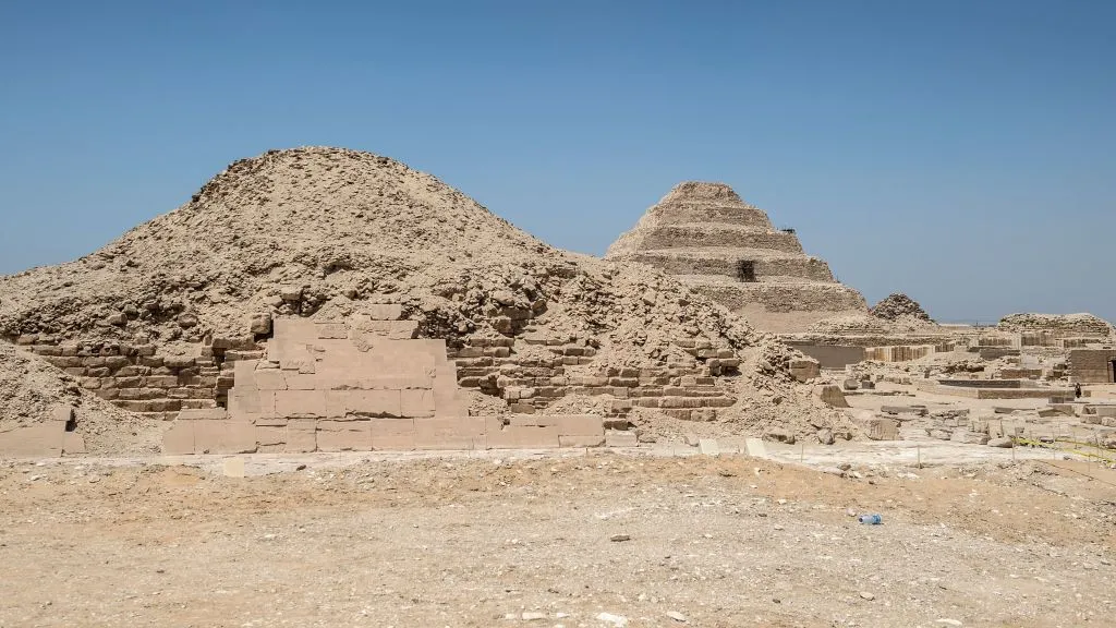 Egyptian Tour Guide Arrested After Drawing on Pyramid