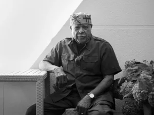 American sculptor Melvin Edwards dies at 88.