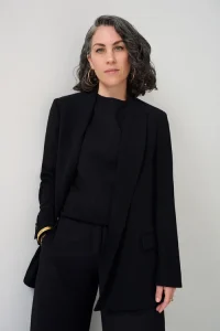 Art Basel appoints Wassan Al-Khudhairi artistic director of 2027 Qatar fair.