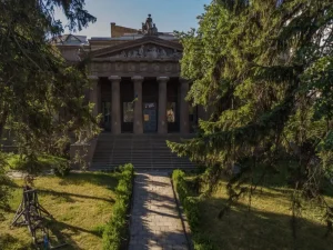 Russian Strike on Kyiv Damages National Art Museum of Ukraine