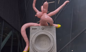 New Museum unveils Sarah Lucas’s bawdy Bowery commission – The Art Newspaper