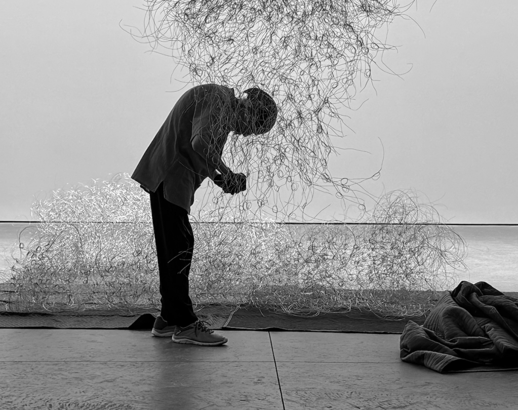 Alan Saret, ‘Anti-Form’ Artist Known for His Wire Sculptures, Dies at 81