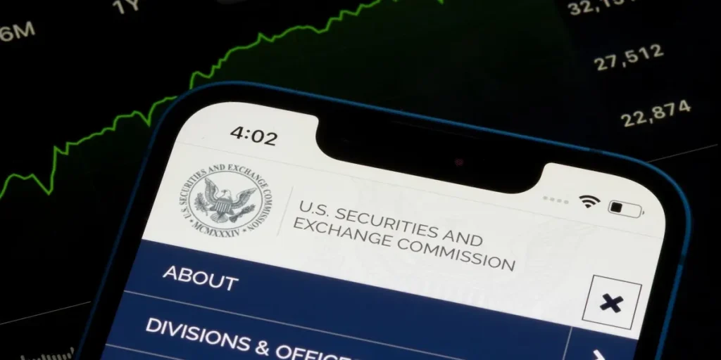 Crypto Market Update: SEC Delays Tokenized Stock Exemption
