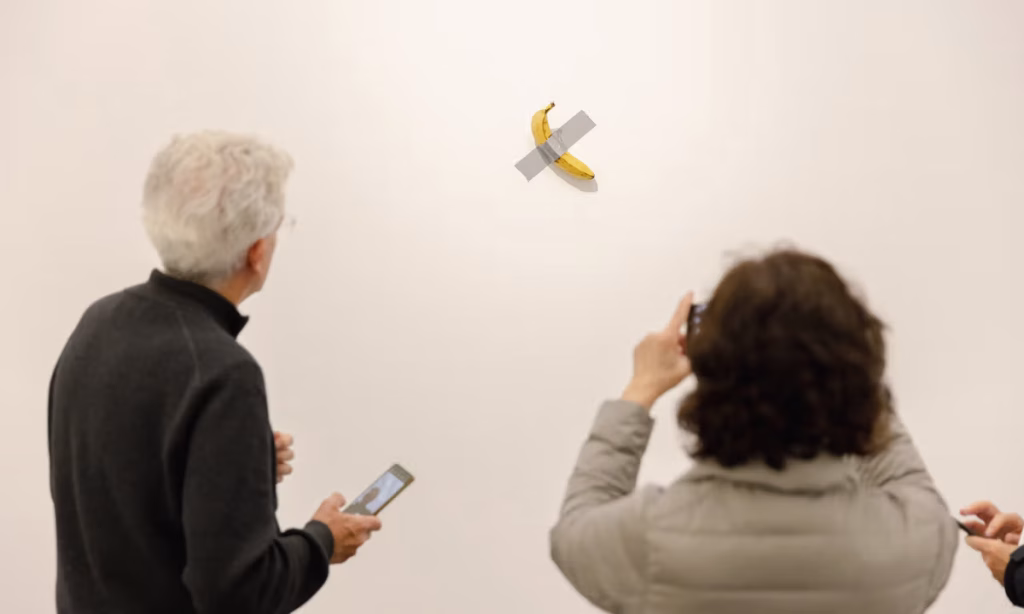 Gone bananas: Cattelan’s Comedian stolen from Centre Pompidou-Metz exhibition – The Art Newspaper