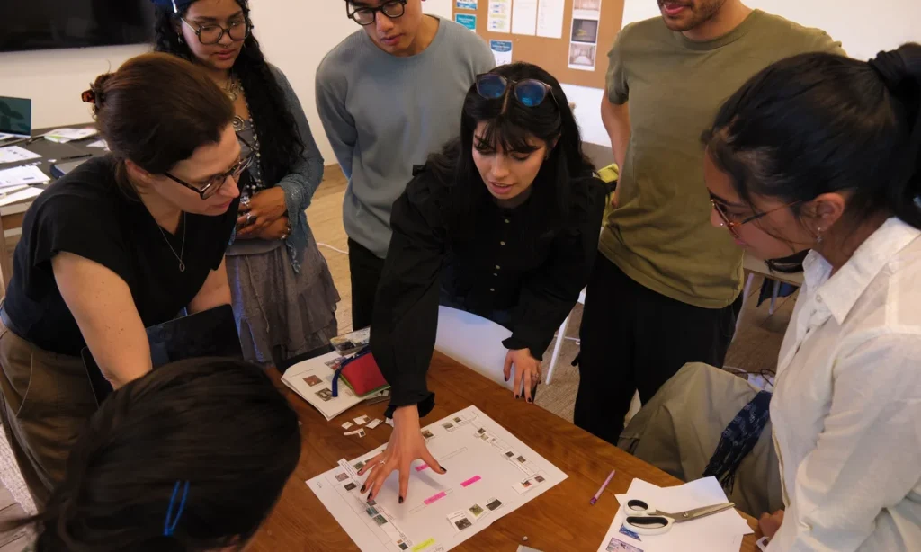 Training scheme for budding curators from lower socio-economic backgrounds receives £3m donation – The Art Newspaper