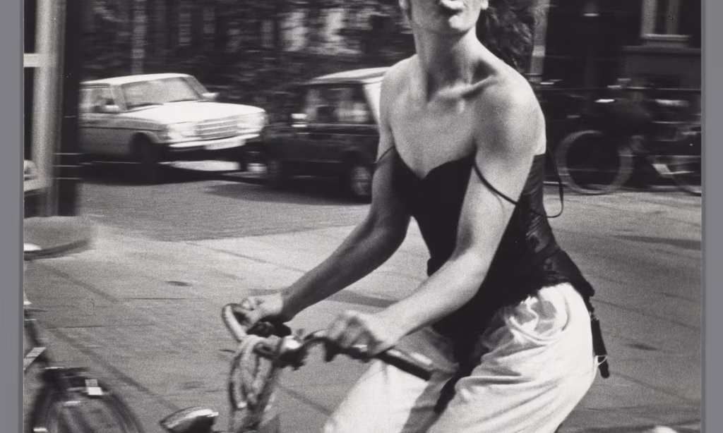 Zooming in on the Dutch street photographer Ed van der Elsken – The Art Newspaper