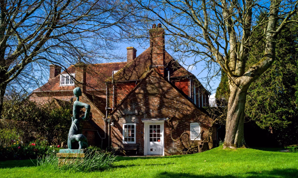 Lee Miller and Roland Penrose’s Sussex home handed over to newly formed charity – The Art Newspaper