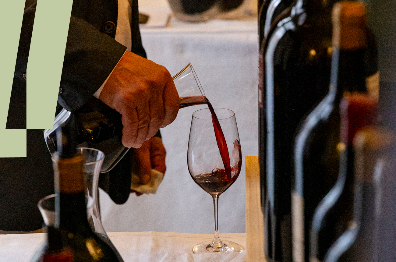 Wine pour from decanter