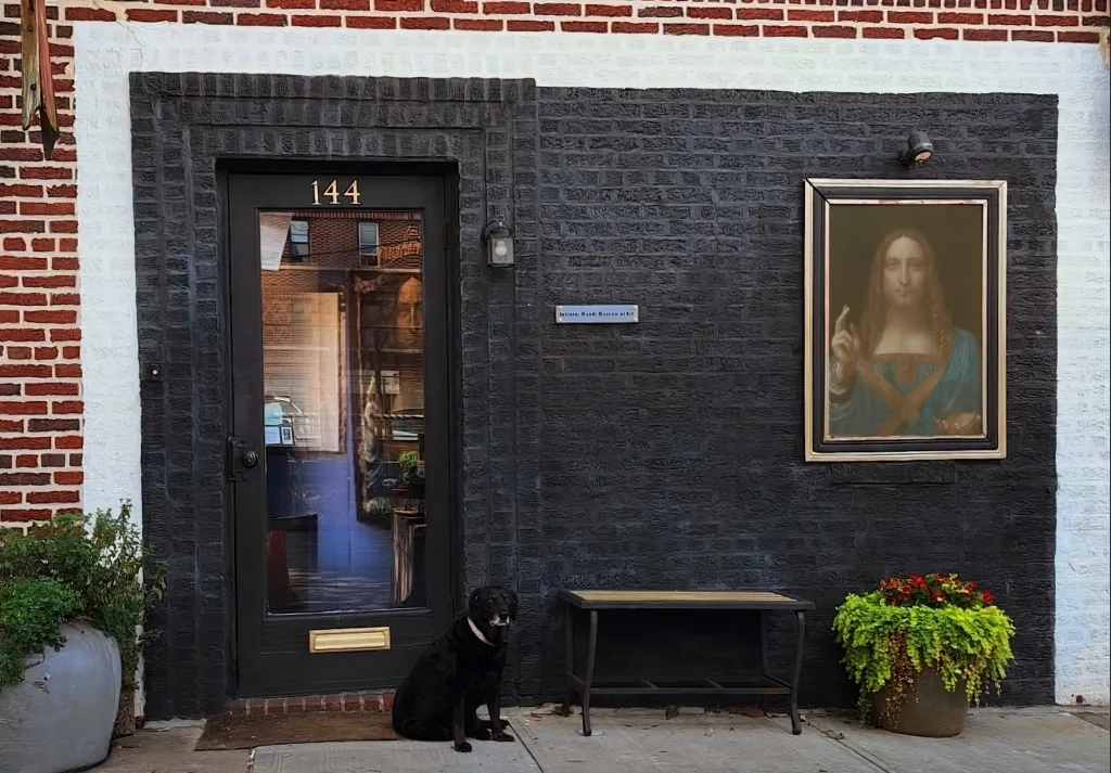 Hankering to See Salvator Mundi? An Artist Opened a Museum of the World’s Priciest Painting in His Brooklyn Lobby