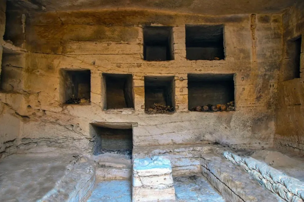 Egyptian Archeologists Discover ‘Golden Tongues’ Inside Sealed Tombs at Ancient Coastal City