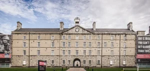 National Museum of Ireland Employee Charged with Possession of Military-Grade Explosive, Artist Gao Zhen Receives Three-Year Prison Sentence, The Venice Film Festival Defends Inclusion of Russian-born Filmmaker, and More: Morning Links for August 26, 2026