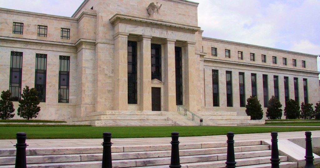 US outlook stable but uncertainty remains over AI investment and geopolitics as rates held