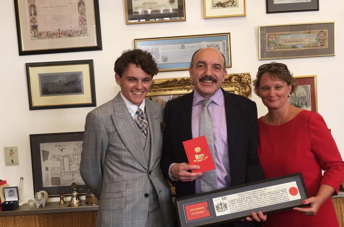 Gerard-Basset-and-family-2016.jpg