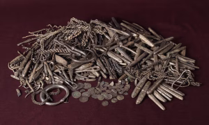Man discovers Denmark’s largest Viking Age silver hoard while digging a terrace in his garden – The Art Newspaper